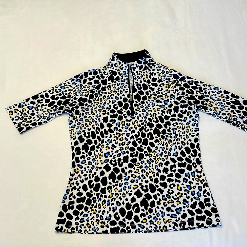 Beautiful Tail women’s golf shirt, size XS - EUC